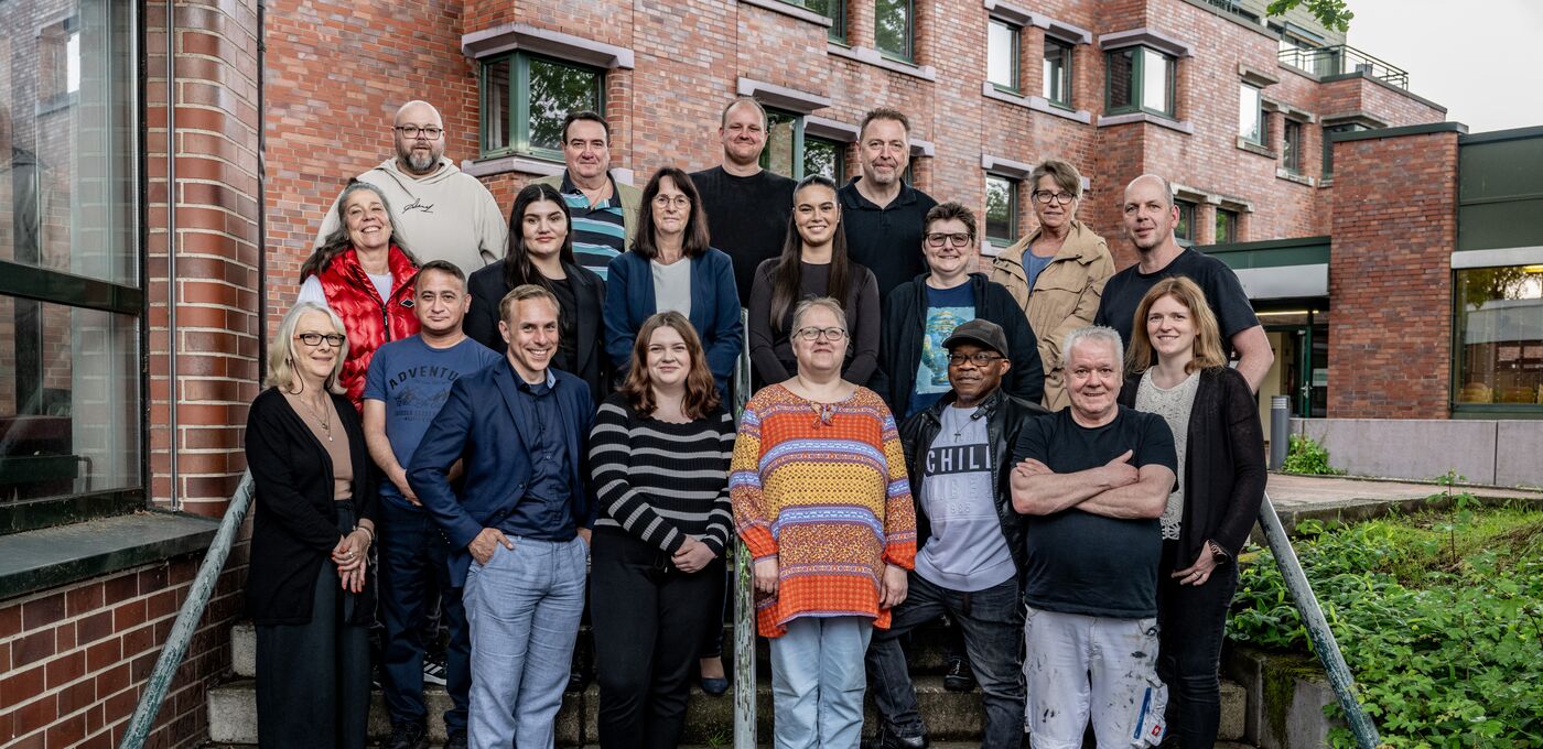 Gruppenfoto des Teams von Gästehaus Heege mit 19 Personen