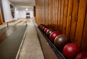 Kegelbahn im Freizeitbereich